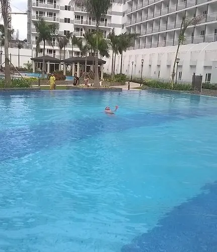 Apartment At Shell Residences